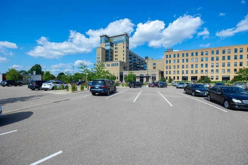 Step into urban sophistication with this stunning 2-bedroom - photo 21