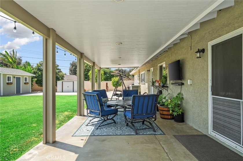 Nestled at the end of a peaceful cul-de-sac in one of Redlands' - photo 26