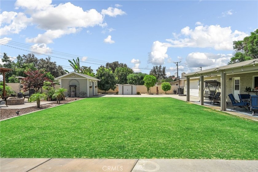 Nestled at the end of a peaceful cul-de-sac in one of Redlands' - photo 27