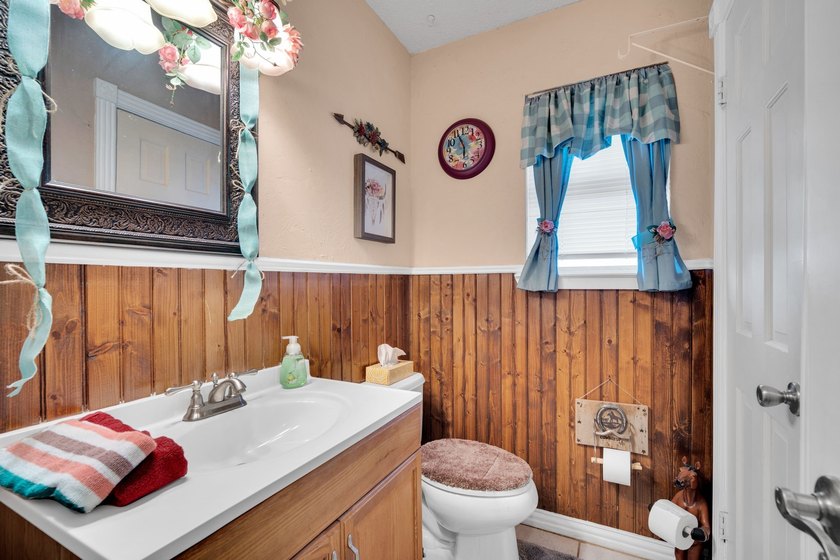 This 3 bedroom, 2 and half bath brick home in Lake Whitney sits - photo 22