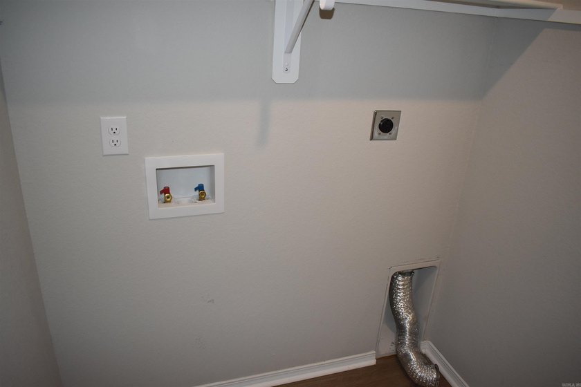 Welcome home to this beautiful newer construction offering the - photo 25