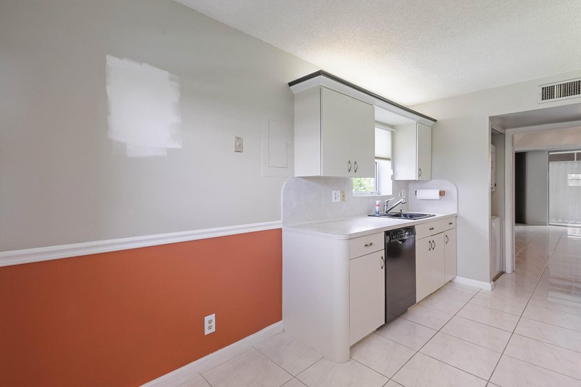 YOUR CHANCE TO BUY AT THE RIGHT PRICE &amp; REFRESH WITH YOUR OWN - photo 6