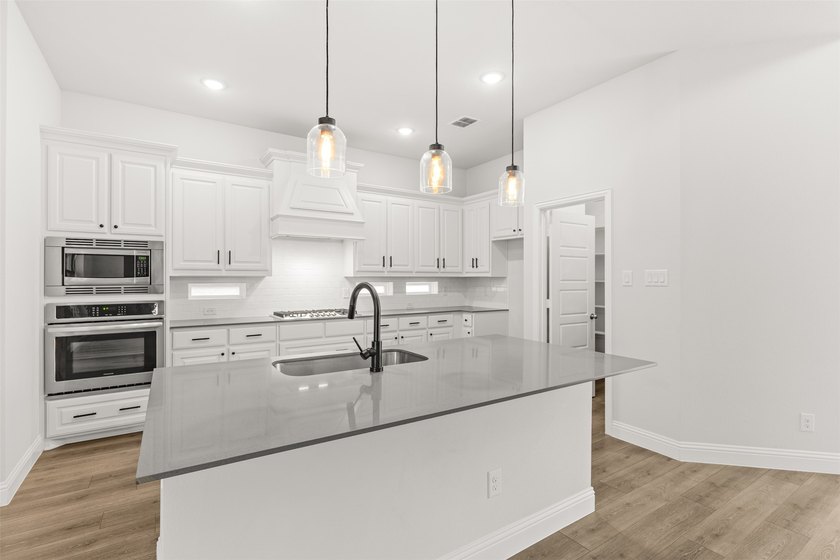Stunning 2-Story craftsman gem in Capella Park! Featuring - photo 10