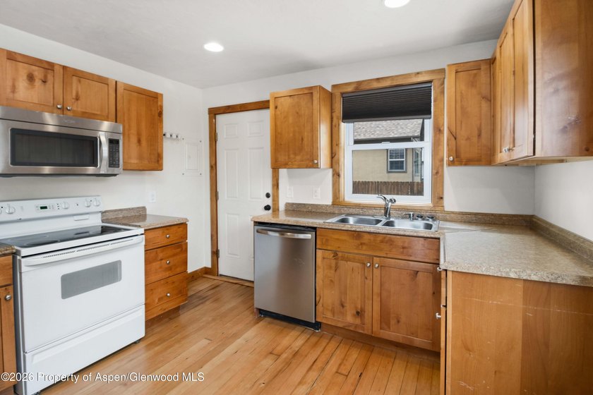 MAJOR PRICE REDUCTION! Unlock reliable rental income with this - photo 20