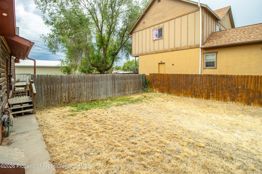 MAJOR PRICE REDUCTION! Unlock reliable rental income with this - photo 26