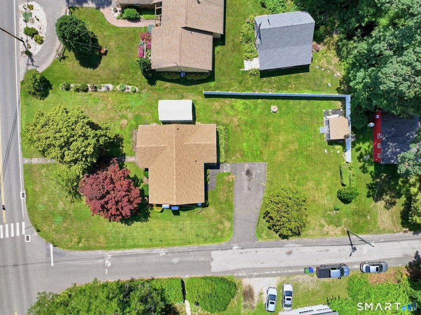 Situated directly across from Sears Park on Lake Pocotopaug - photo 31