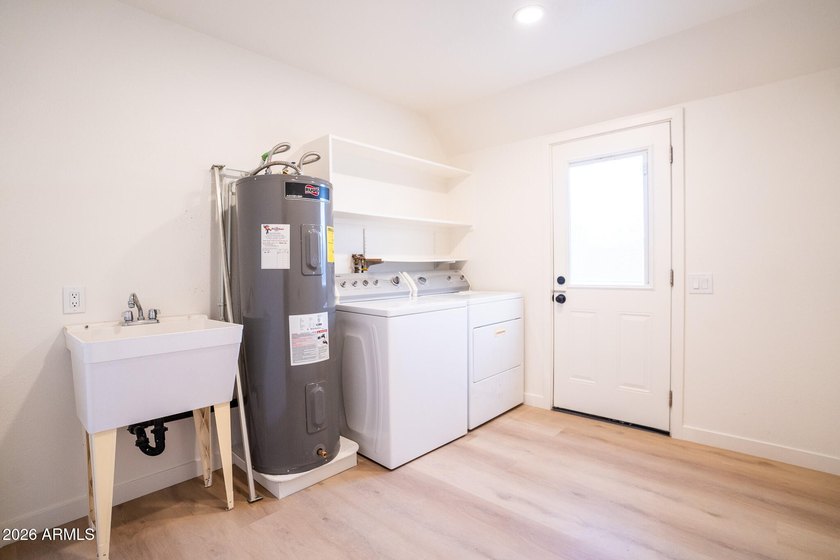 Why settle for outdated when you can have practically brand new? - photo 34