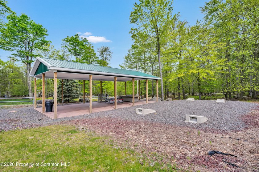 **Welcome to the Woodland neighborhood of Eagle Lake Recreation - photo 34