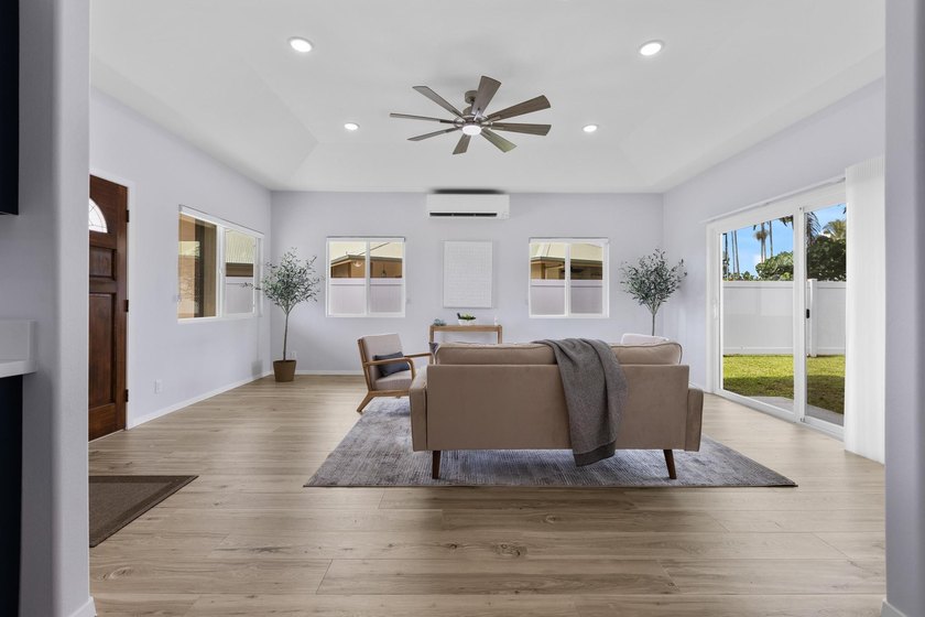 New construction with sophisticated modern finishes and a soft - photo 5