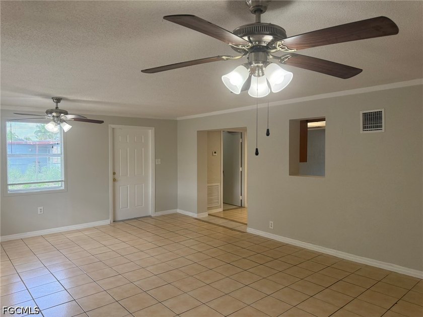 GREAT Investment Opportunity! Charming, Large Four Bedroom, Two - photo 8