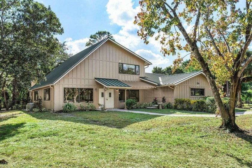 One of Kind 2 Homes, Beautiful treed acre lot in Desirable - photo 5