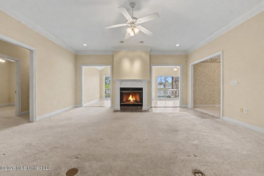 This beautiful home showcases a thoughtfully designed layout - photo 16