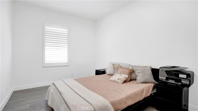 Modern Elegance Meets Resort Living in Ladera Ranch. Welcome to - photo 18
