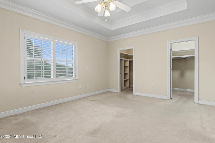 This beautiful home showcases a thoughtfully designed layout - photo 22