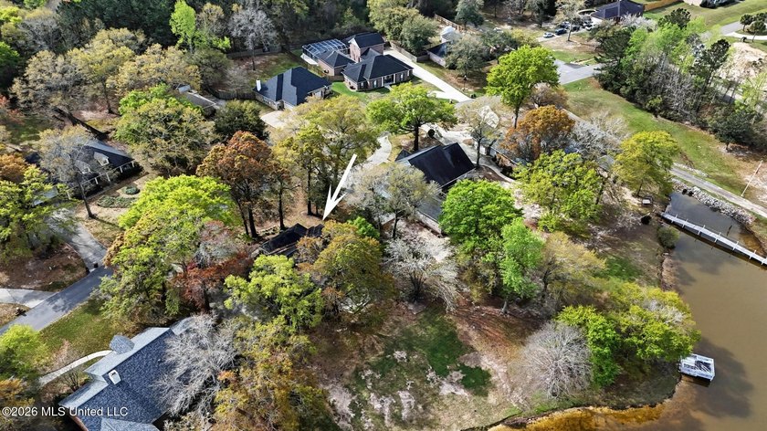 This beautiful home showcases a thoughtfully designed layout - photo 36