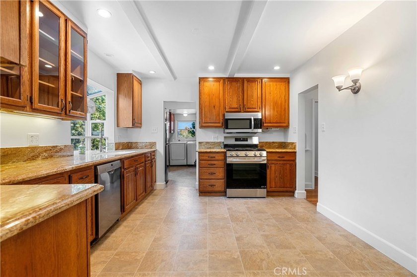 4040 East Blvd - photo 8
