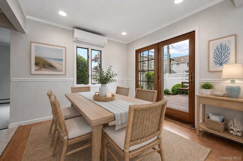 Nestled in the highly desirable Canals section of Long Beach - photo 11
