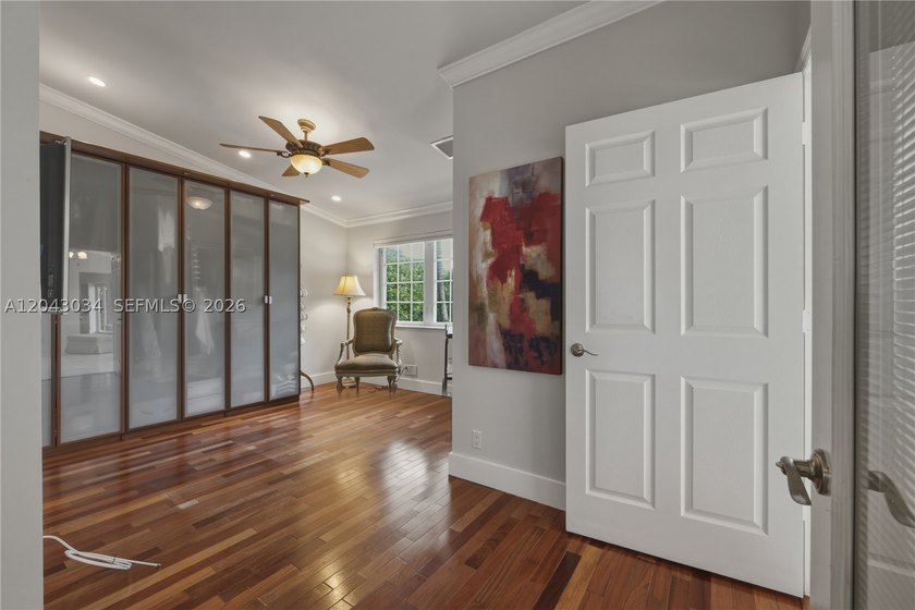 A RARE OPPORTUNITY to own a truly TURNKEY 4 BED + OFFICE, 2.5 - photo 13