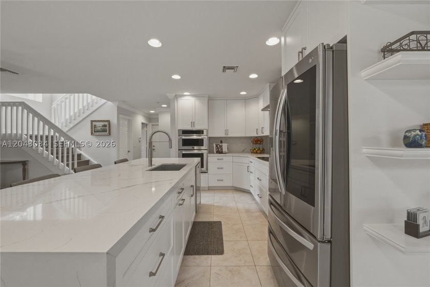 A RARE OPPORTUNITY to own a truly TURNKEY 4 BED + OFFICE, 2.5 - photo 19