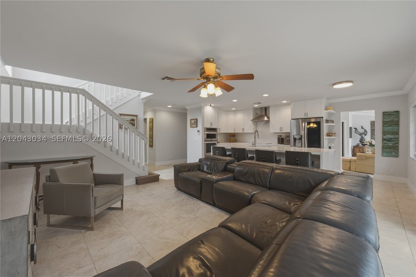 A RARE OPPORTUNITY to own a truly TURNKEY 4 BED + OFFICE, 2.5 - photo 22