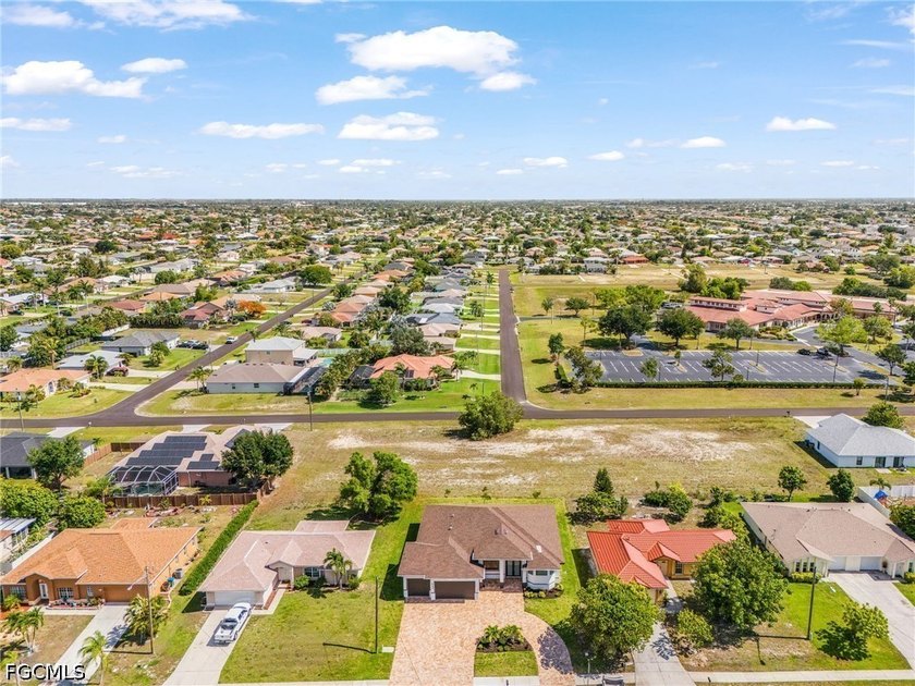 This newly built contemporary ranch in SW Cape Coral offers - photo 31
