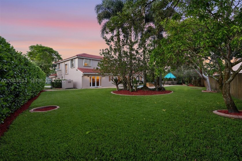 A RARE OPPORTUNITY to own a truly TURNKEY 4 BED + OFFICE, 2.5 - photo 43