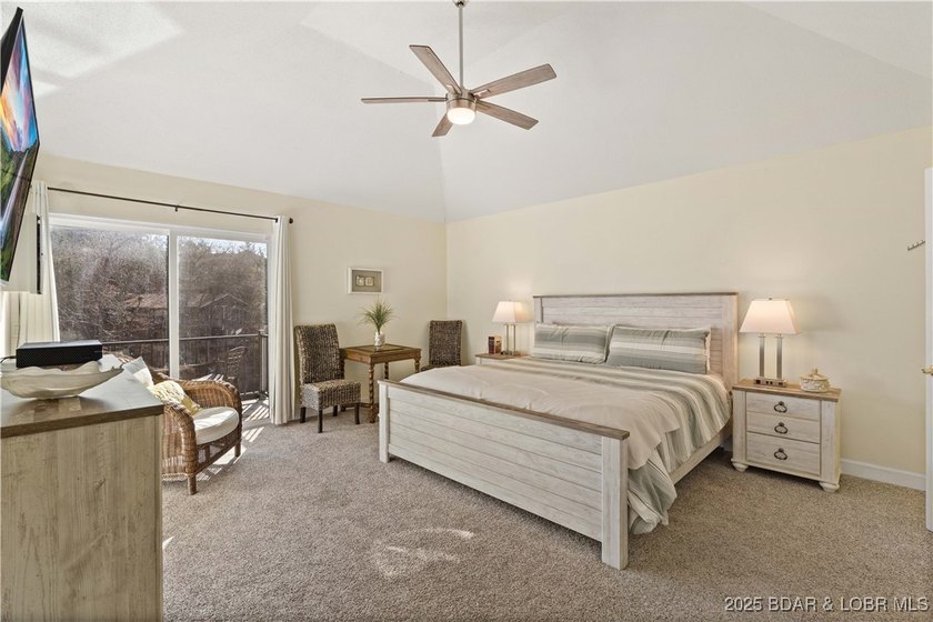 Exceptional lakefront investment opportunity in the heart of - photo 14