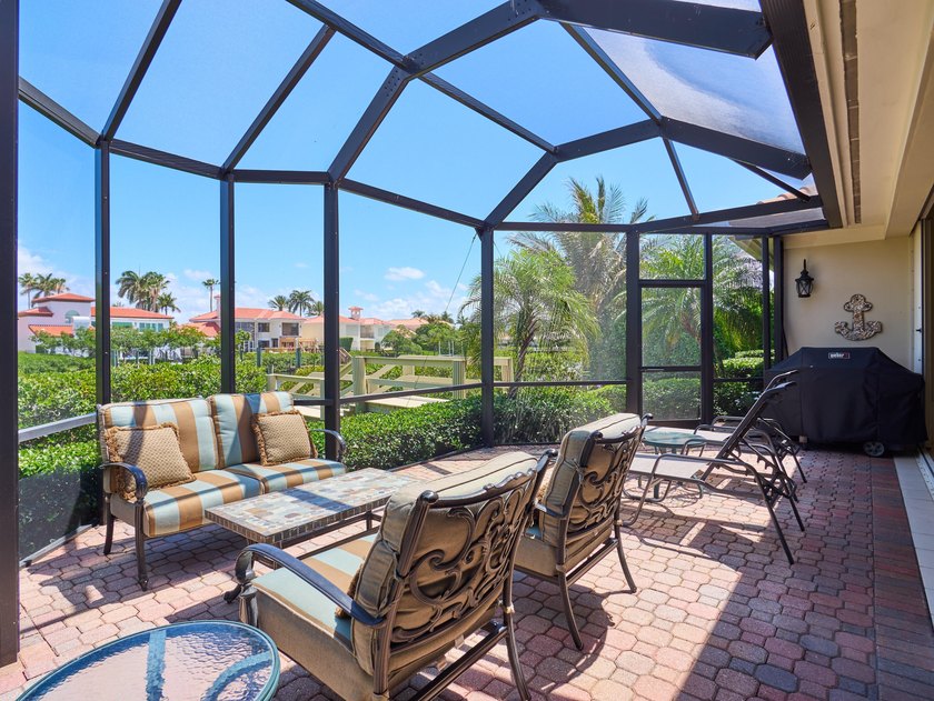 Welcome to 3398 Southern Cay Drive in the sought-after community - photo 38