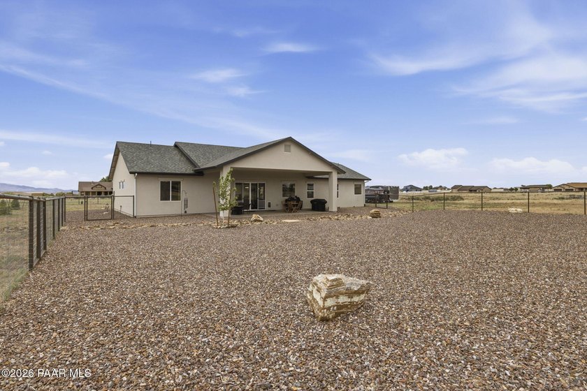 Situated on the southern end of Prescott Prairie, where wide - photo 39