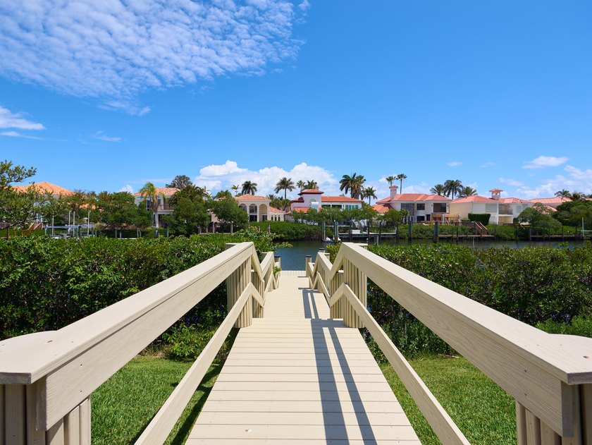 Welcome to 3398 Southern Cay Drive in the sought-after community - photo 39
