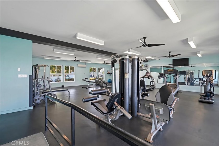 Welcome to coastal living at its best in this beautifully - photo 42