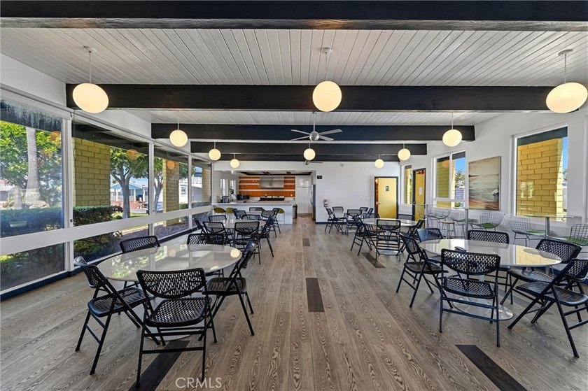 Welcome to coastal living at its best in this beautifully - photo 45