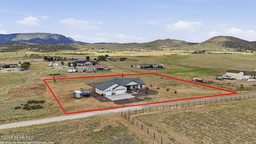 Situated on the southern end of Prescott Prairie, where wide - photo 47