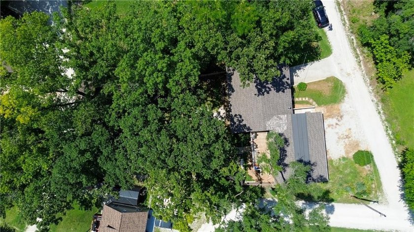 MOTIVATED SELLER-BRING YOUR OFFER! Why pay lakefront prices when - photo 2