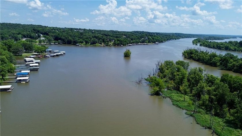 MOTIVATED SELLER-BRING YOUR OFFER! Why pay lakefront prices when - photo 6