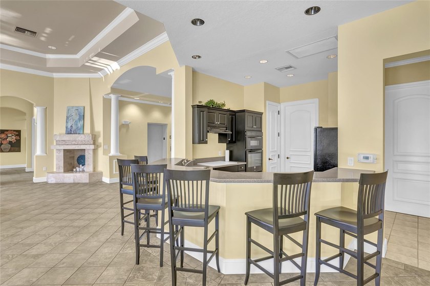 Welcome to your dream condo! This 3bd, 2ba home features a - photo 29