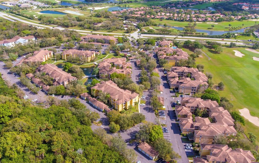 Welcome to your dream condo! This 3bd, 2ba home features a - photo 36