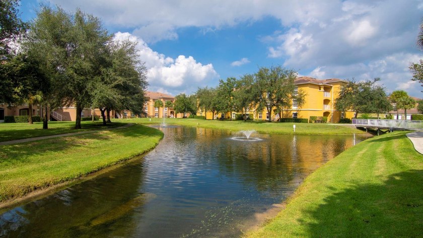 Welcome to your dream condo! This 3bd, 2ba home features a - photo 39