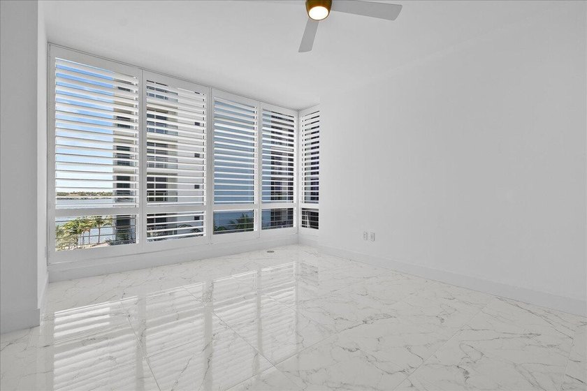 Luxury waterfront living in the heart of North Palm Beach. This - photo 22