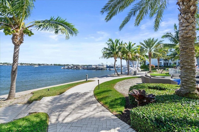Luxury waterfront living in the heart of North Palm Beach. This - photo 39