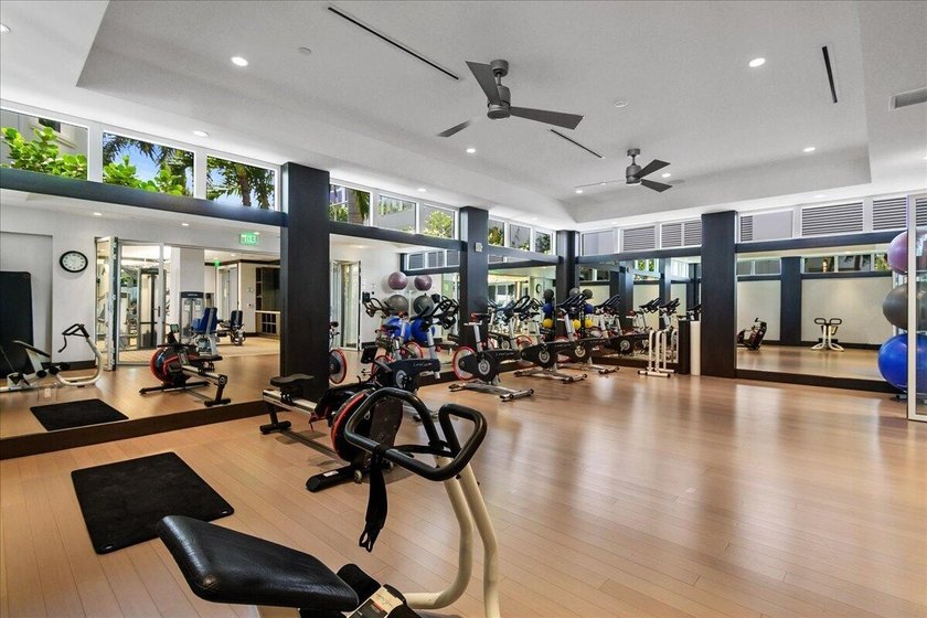 Luxury waterfront living in the heart of North Palm Beach. This - photo 44