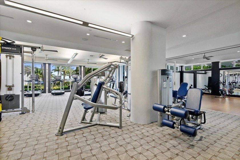 Luxury waterfront living in the heart of North Palm Beach. This - photo 45