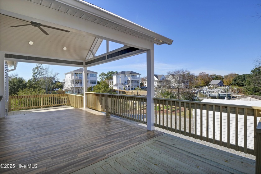 6 BEDS, 4 BATHS, 3008 sqft! This home lives far larger than - photo 56