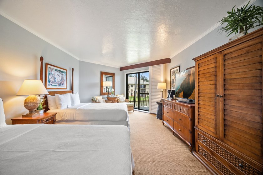 2nd floor unit in a great location with lagoon views and a peek - photo 4