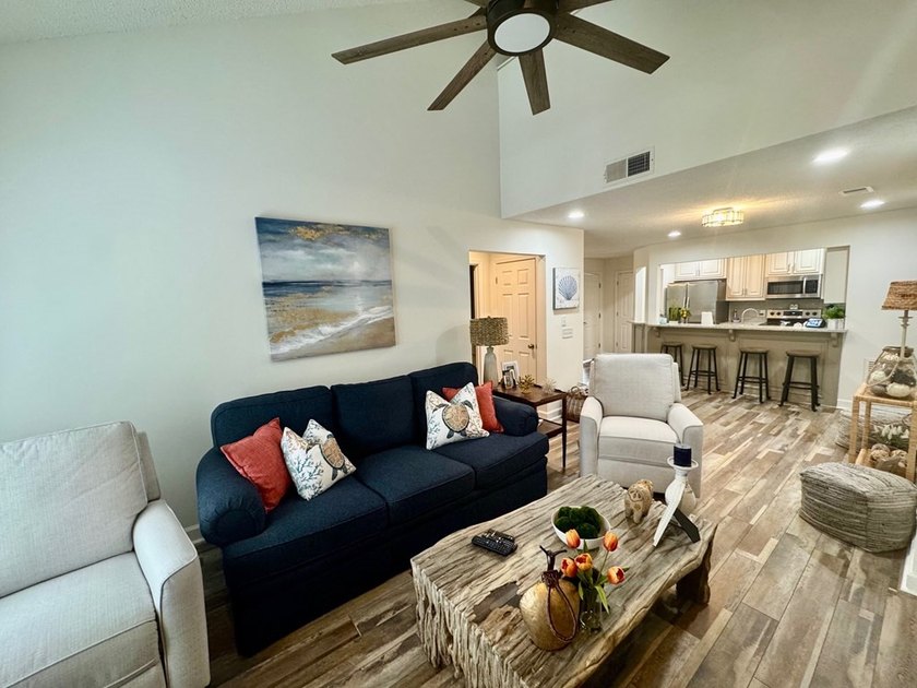 Welcome to lake life at its finest! This beautifully updated - photo 15