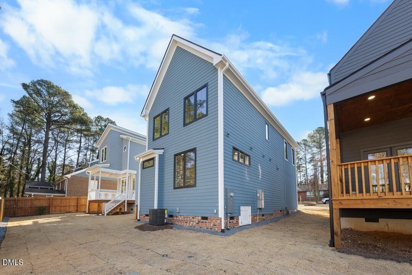 Now offering a 3-2-1 buydown w/ builder's preferred lender! A - photo 31