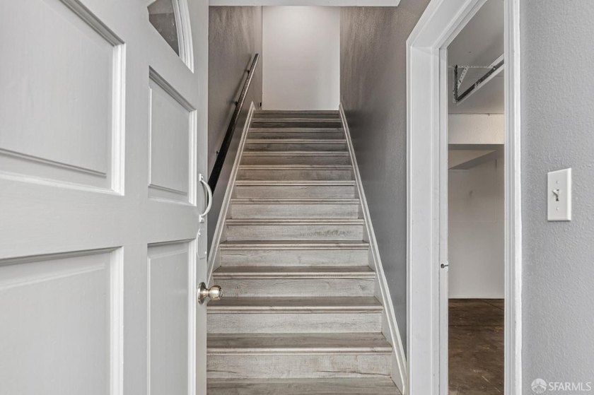 Built in 1992 and boasting generous sized 3br/2ba flats, this - photo 2