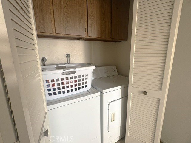 Don't miss out on this spacious 1 bedroom, 1 bath Condo Located - photo 6