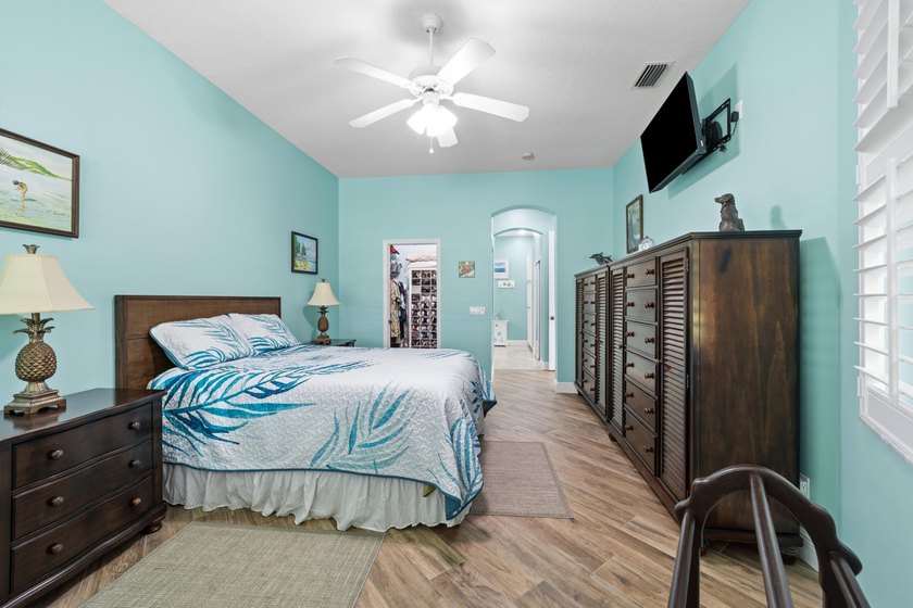 Luxury living in the prestigious Monarch Country Club with this - photo 34