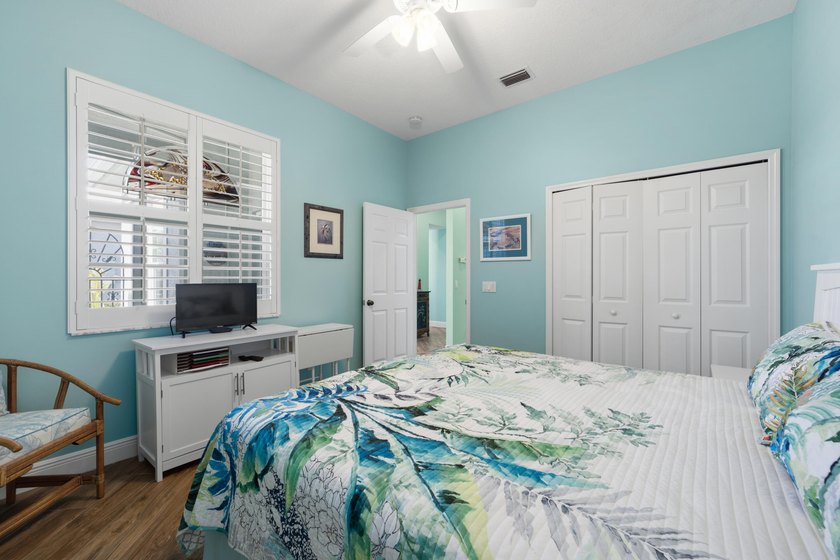 Luxury living in the prestigious Monarch Country Club with this - photo 35